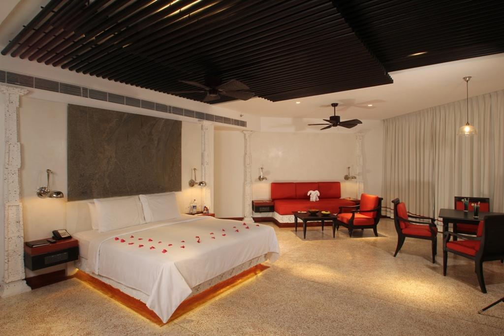 Vasundhara Sarovar Premiere Alappuzha Exterior photo